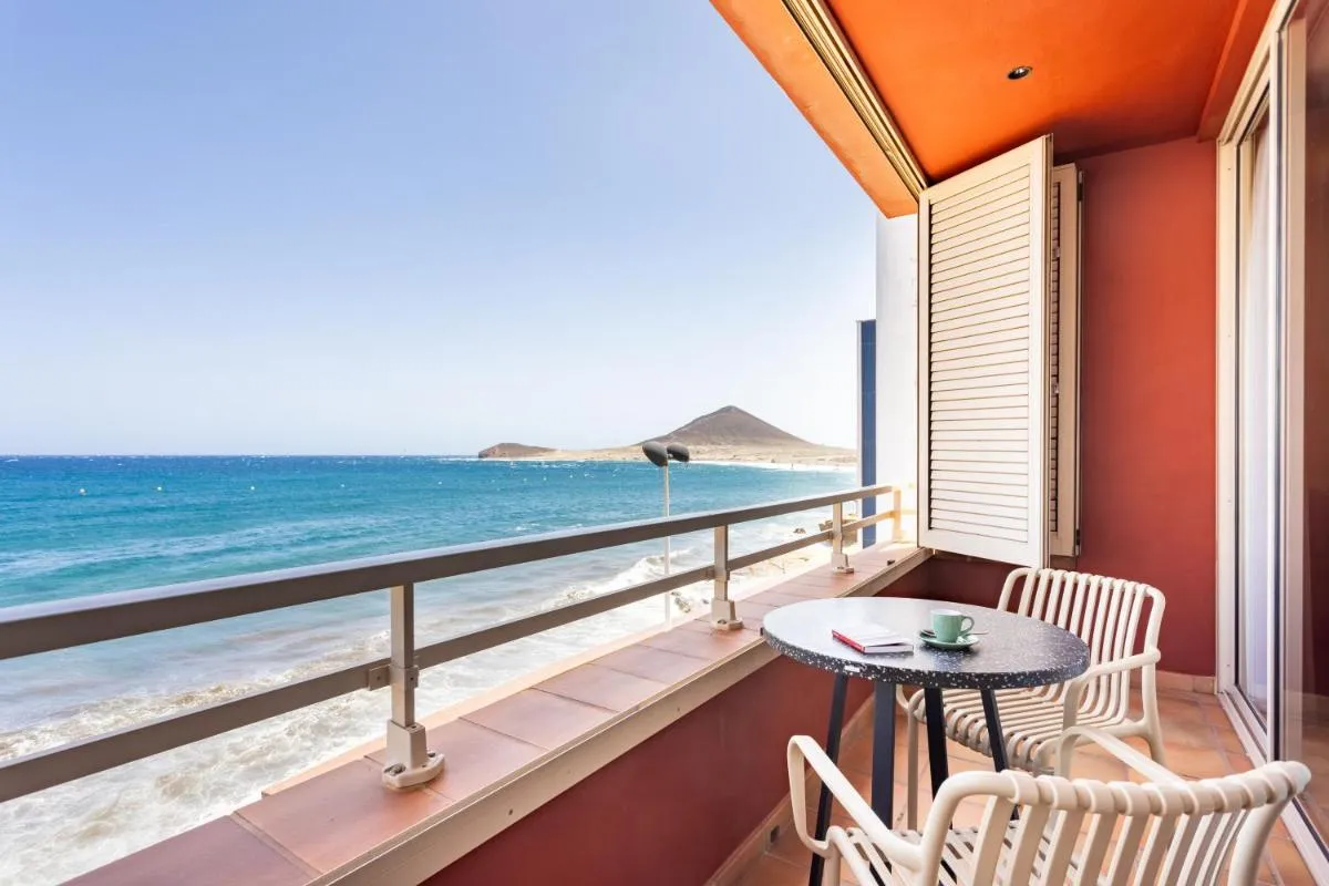 Image 2 of Amazing Beachfront Property CASA CORINA I