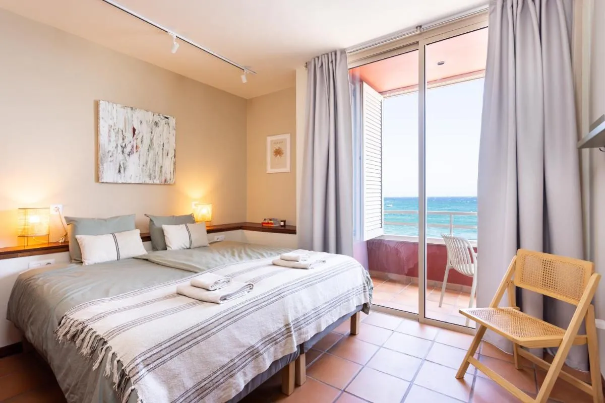 Image 1 of Amazing Beachfront Property CASA CORINA I