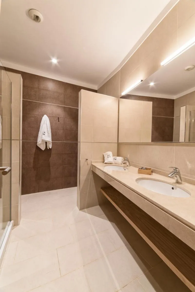 Image 3 of Anchieta 60