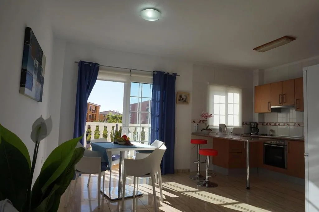 Image of Apart Primavera