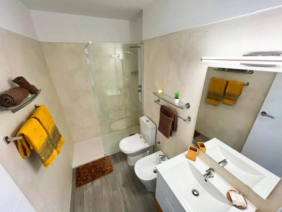 Image 2 of Apartamento Frente Mar, Playa de Las Americas