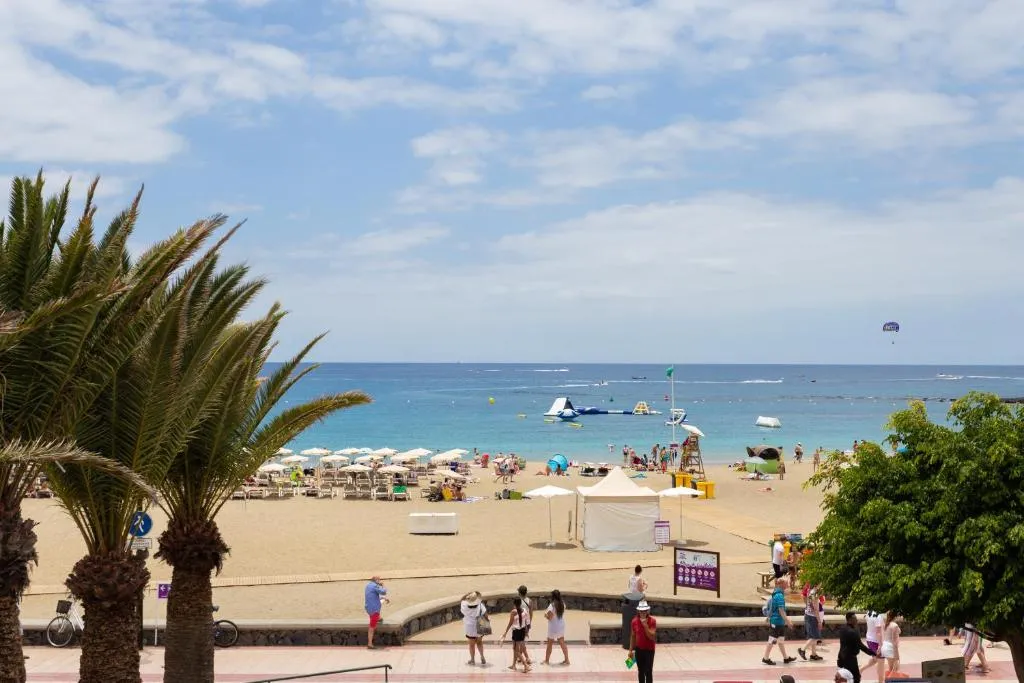 Image of Apartamento en primera linea de playa con aire acondicionado
