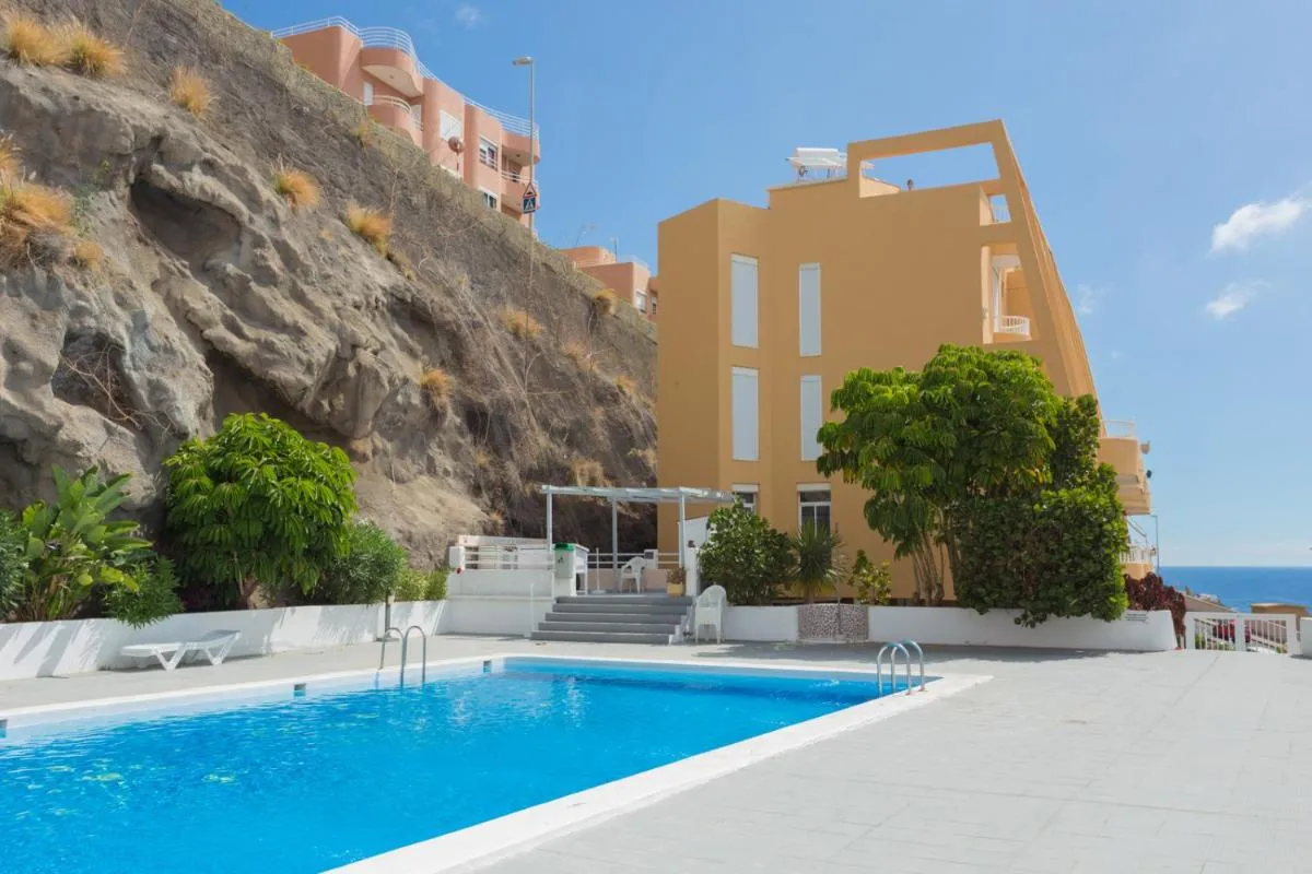 Image 3 of Apartamento entero con vistas al mar en Radazul