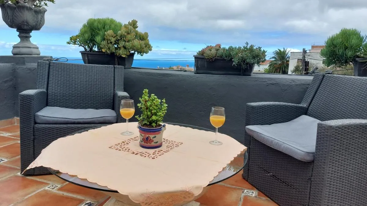 Image 2 of Apartamentos Monasterio de San Antonio – adults only