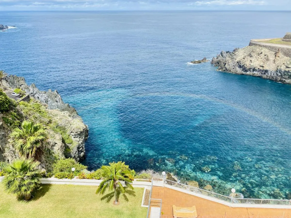 Image 2 of Apartment Blue Monis with Amazing Views