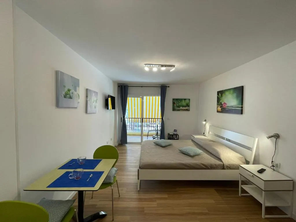 Image of Apartment in El Dorado. Quicksilver