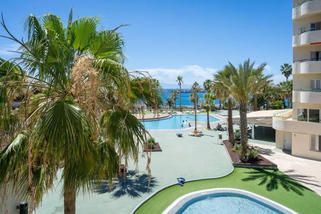 Image 3 of Apartment in front of the ocean