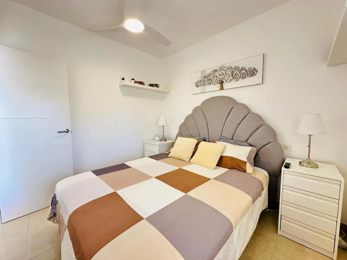 Image 1 of Apartment in front of the ocean