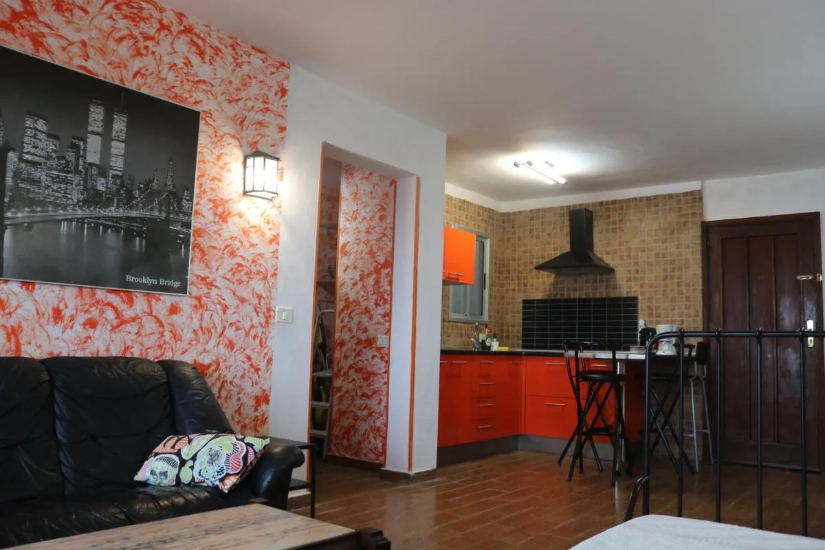 Image 3 of Apartment on the beach and ocean sounds