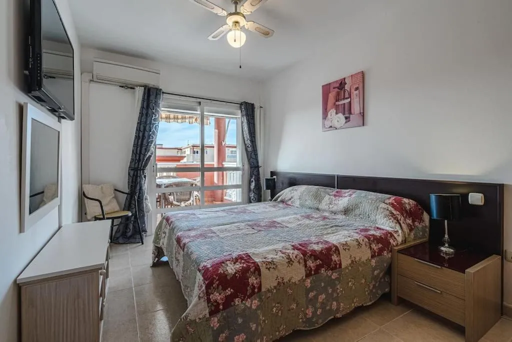 Image 1 of Apartment with Heated Pool in Callao Salvaje