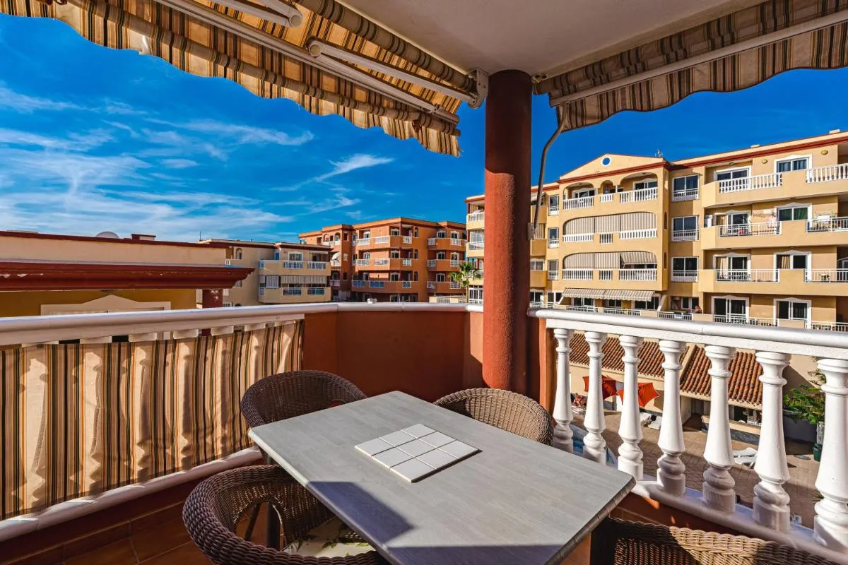Image 6 of Apartment with Heated Pool in Callao Salvaje