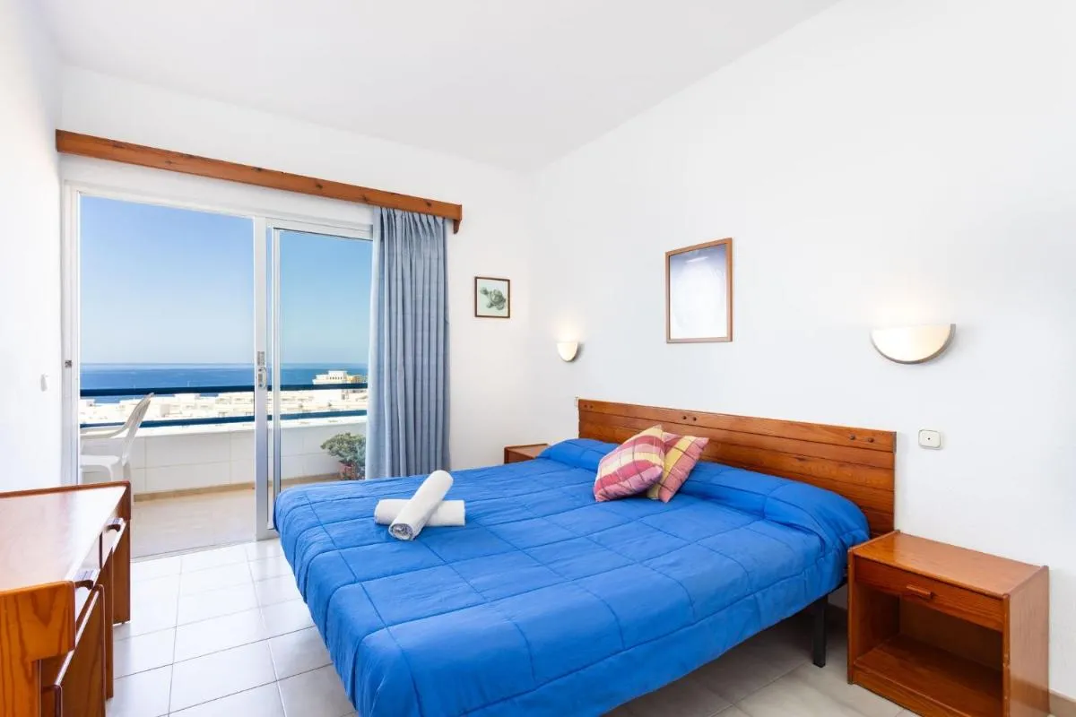 Image 1 of Apartment with beach at 50 meters, swimming pool and wonderful oceansunset view
