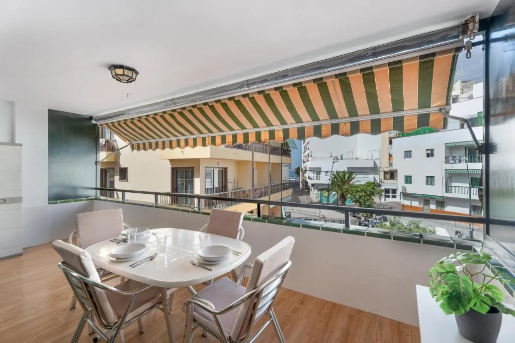 Image of Apto Tomasol