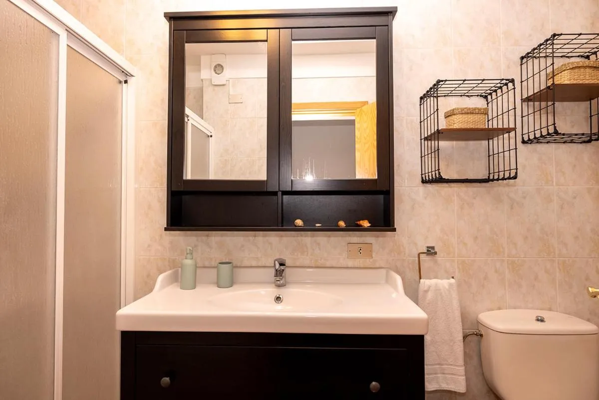 Image 6 of Artistic beachfront apartment