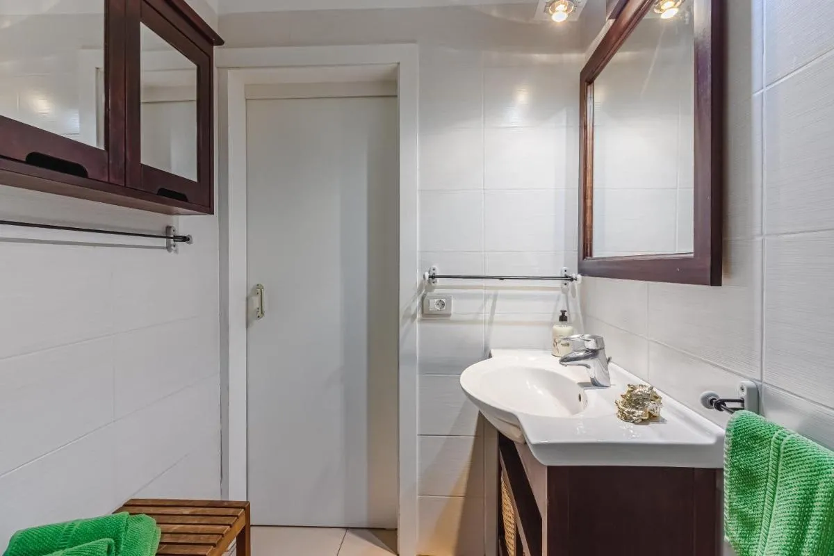 Image 1 of Azahara Playa III