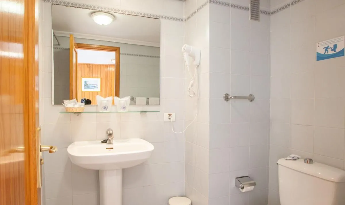 Image 2 of BLUESEA Lagos de Cesar