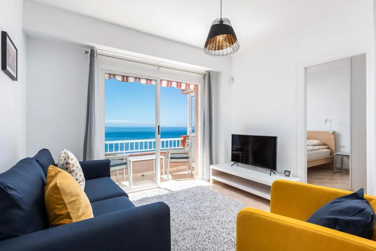 Image 4 of Bahia cozy ocean view suite