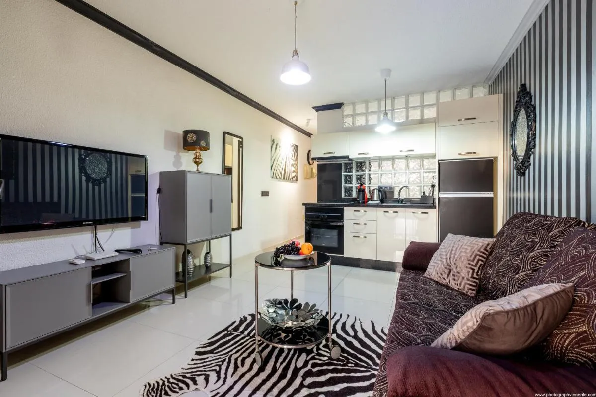 Image 2 of Beachfront Bliss – Tenerife Royal Gardens