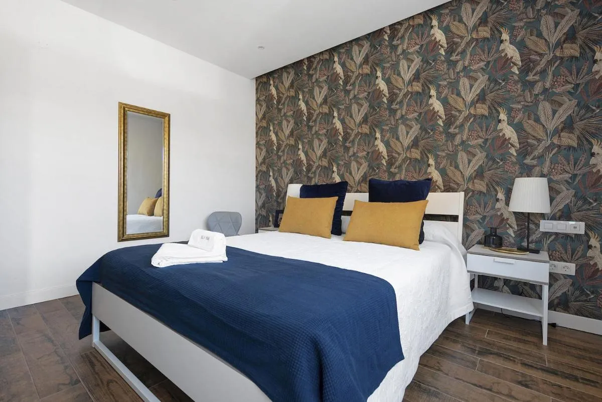 Image 6 of Bella Home