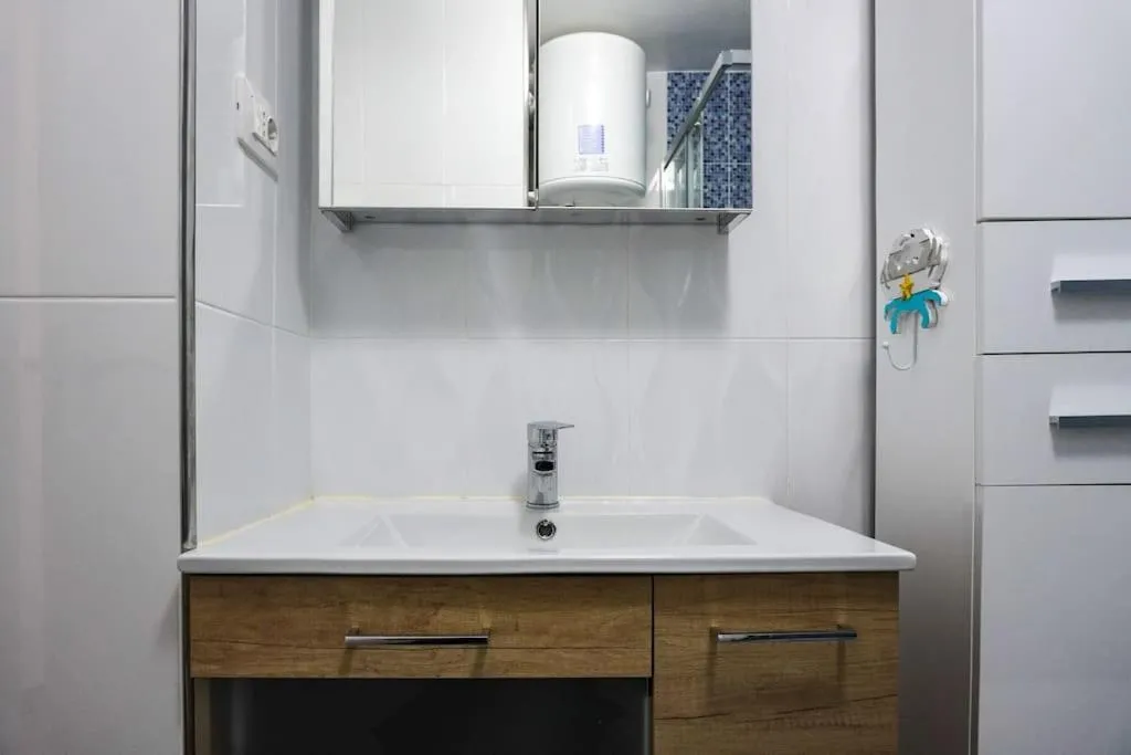 Image 6 of Blue Batayola Pool