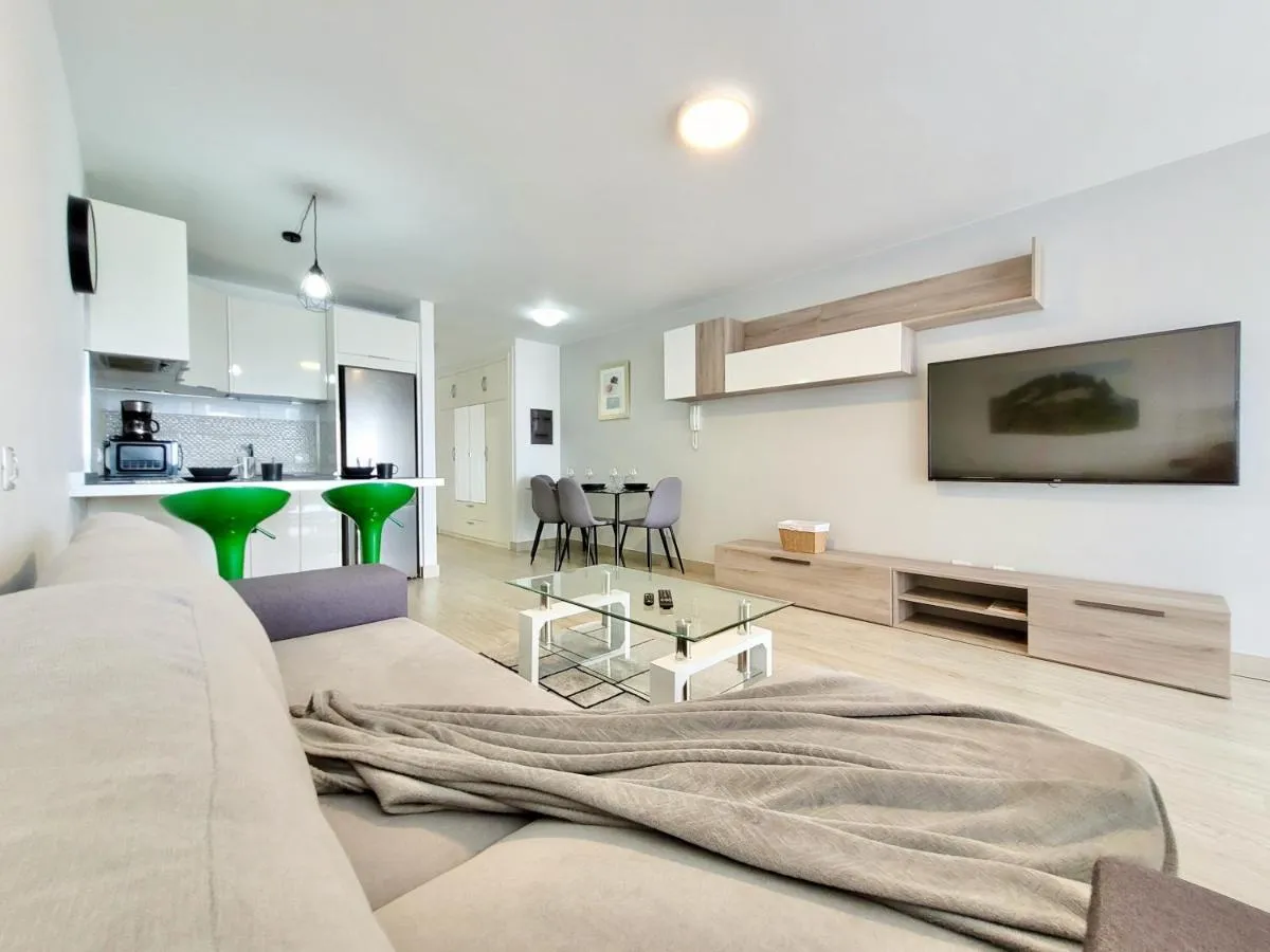 Image 2 of Blue Sunrise Studio by TOR