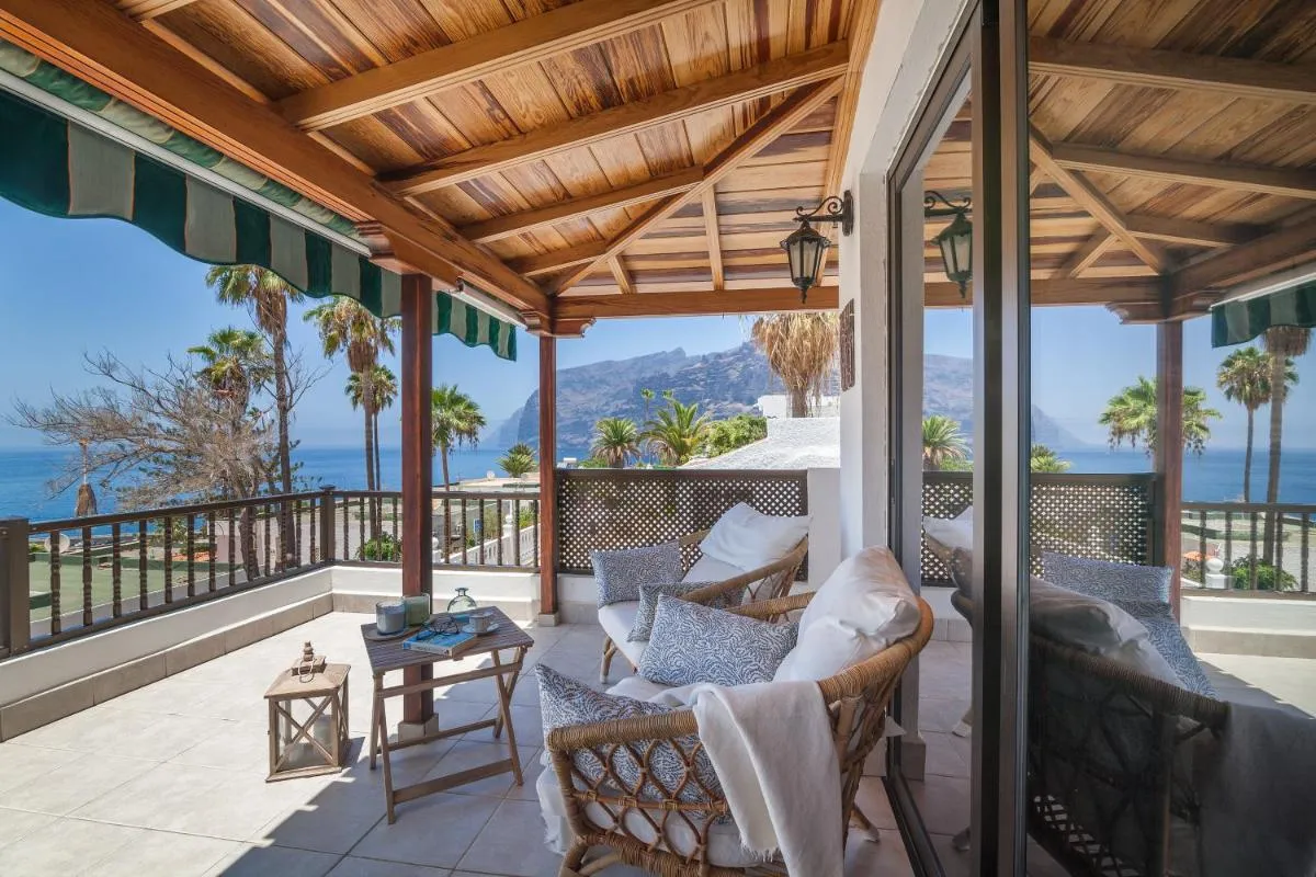 Image 5 of CARAMELLO – AC, cliffs & ocean view, fibre net, garage, tv channels