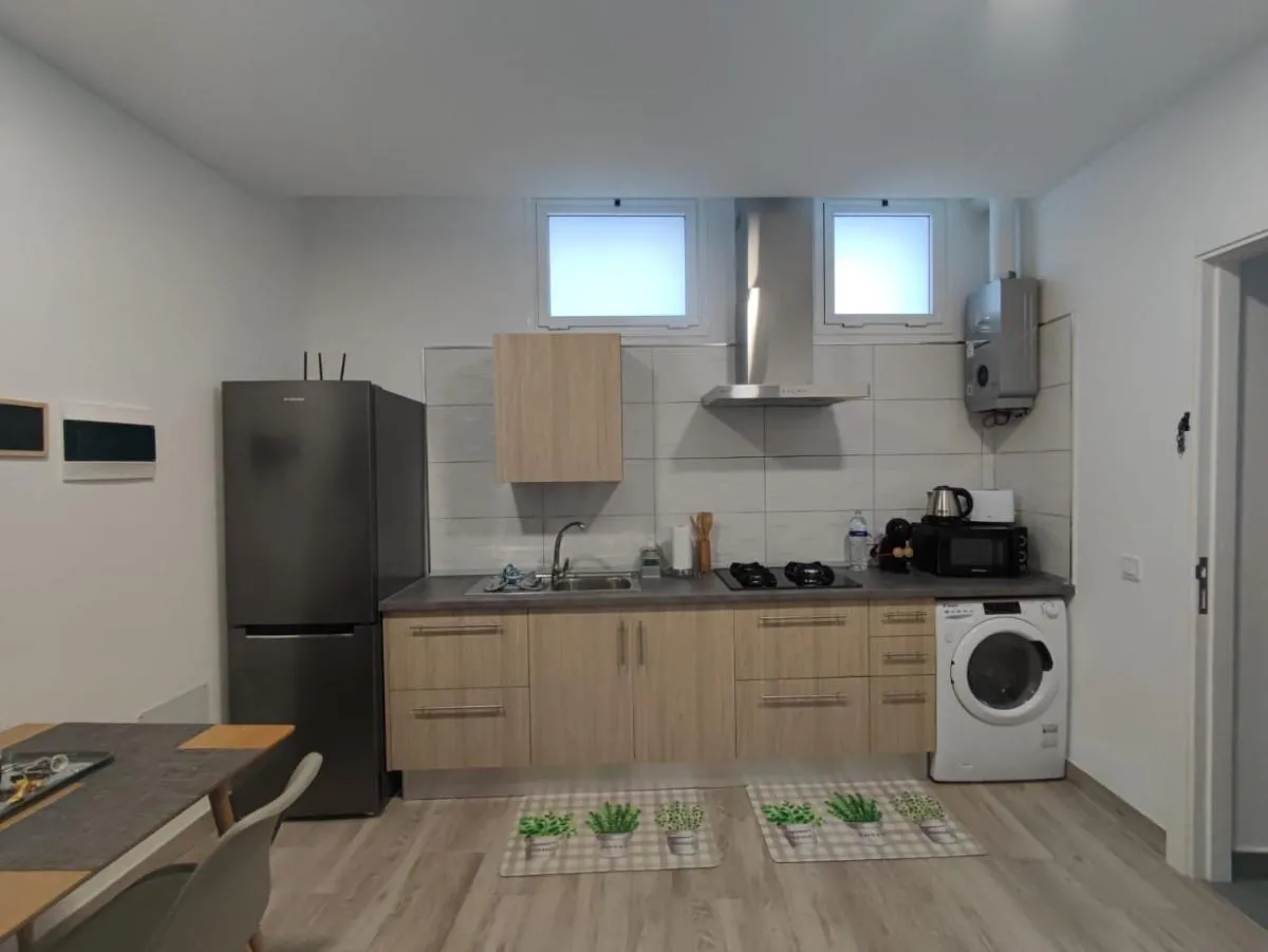 Image 1 of CASA PIRÁMIDE 4 WIFI – Parking y Terraza Privada