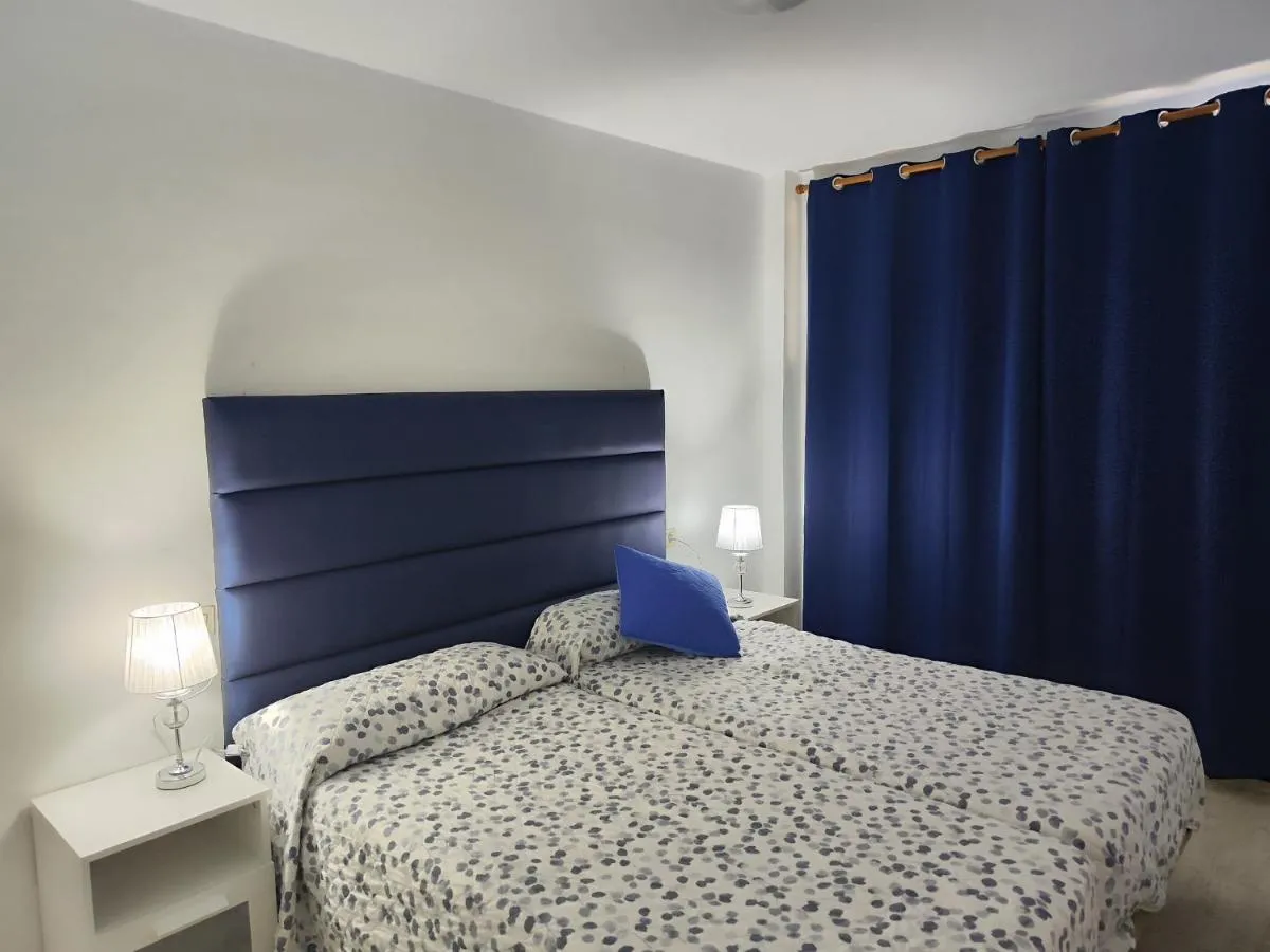 Image 1 of COMODORO Magnífico apartamento en la playa