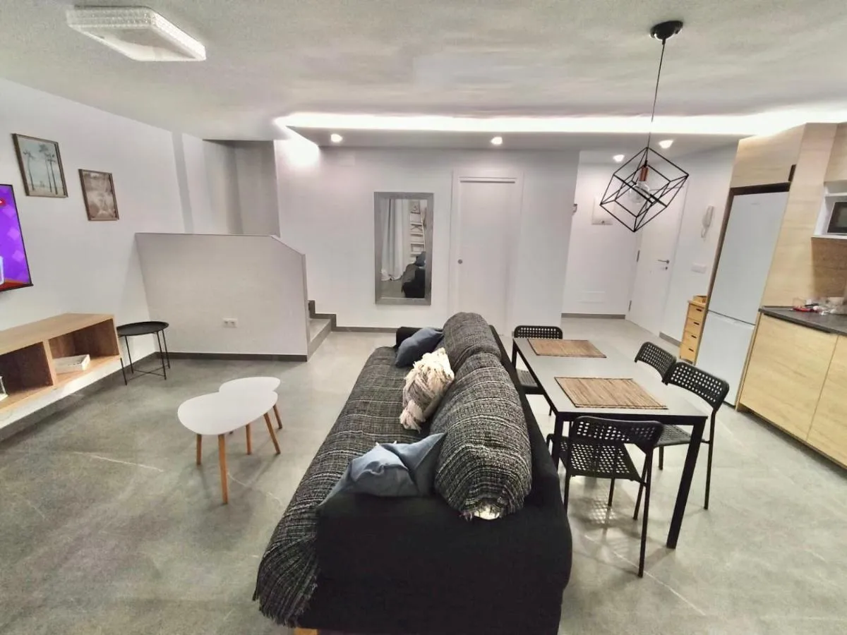 Image 2 of Caletillas Black sand 1º linea playa & piscina & wifi