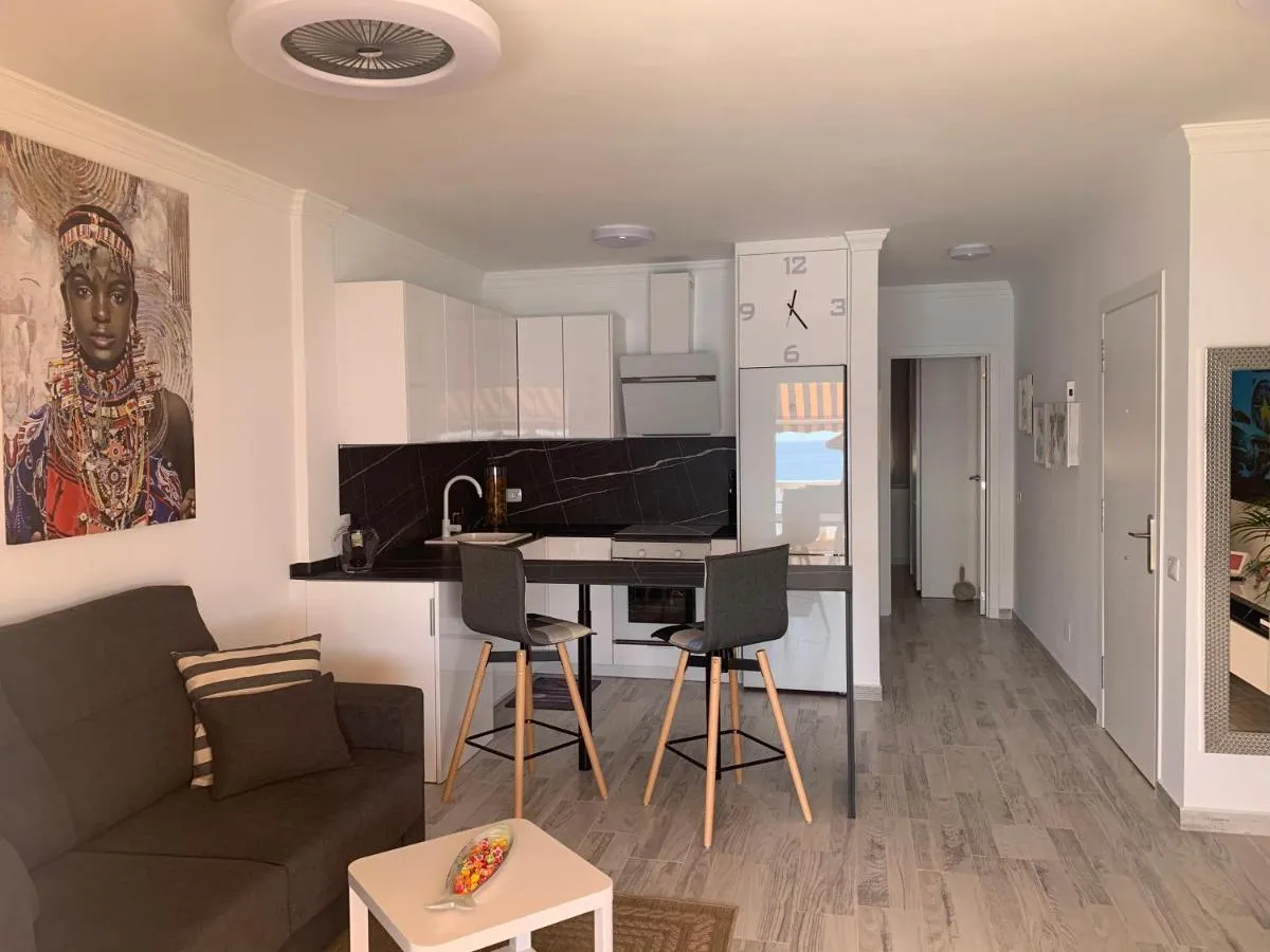 Image 4 of Caletillas Home