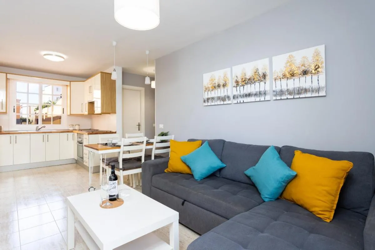 Image 4 of Caletillas Waves & Pool