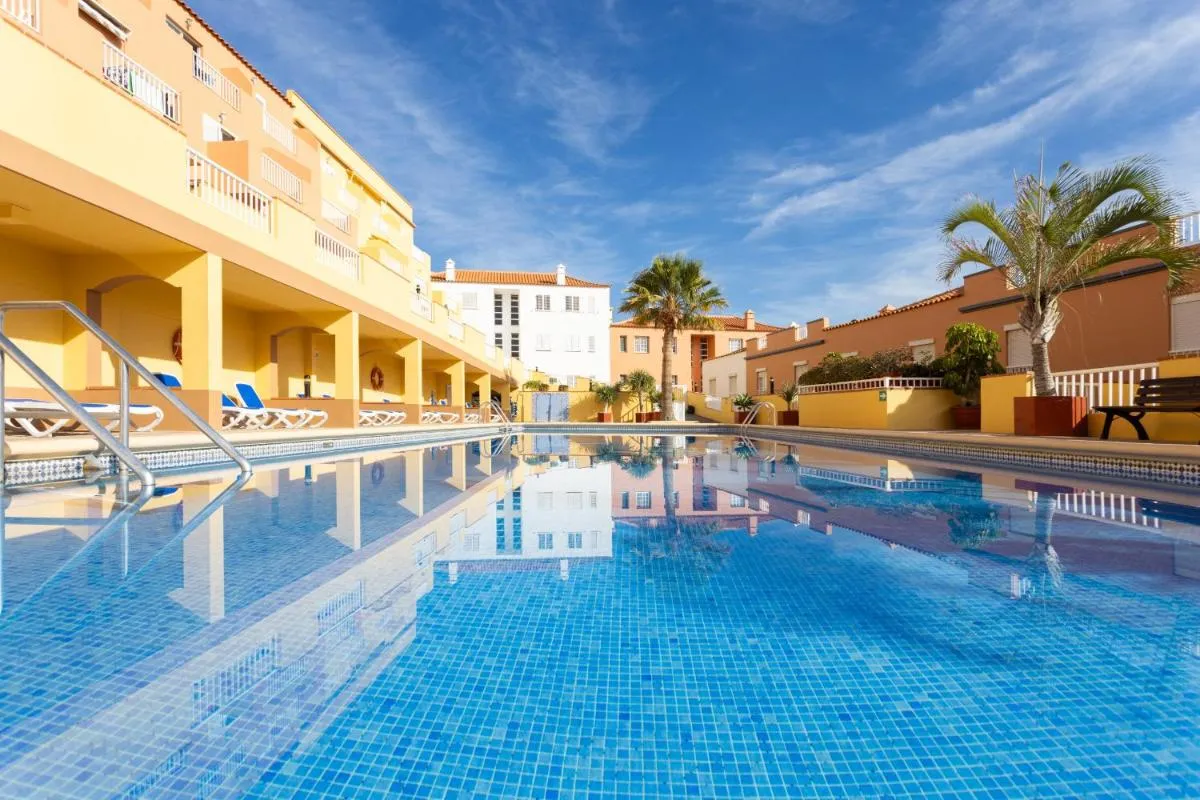 Image 3 of Caletillas Waves & Pool