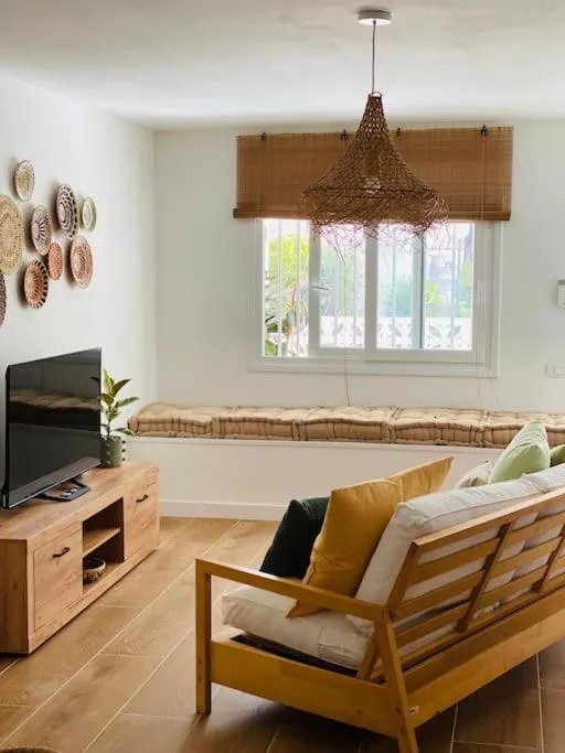 Image 5 of Calima house