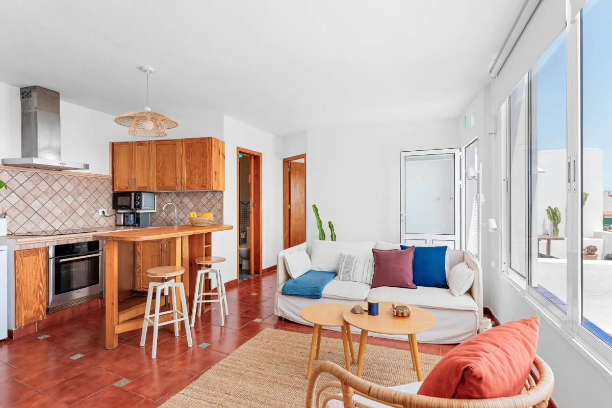 Image 3 of Canary casita next to the Atlantic Ocean