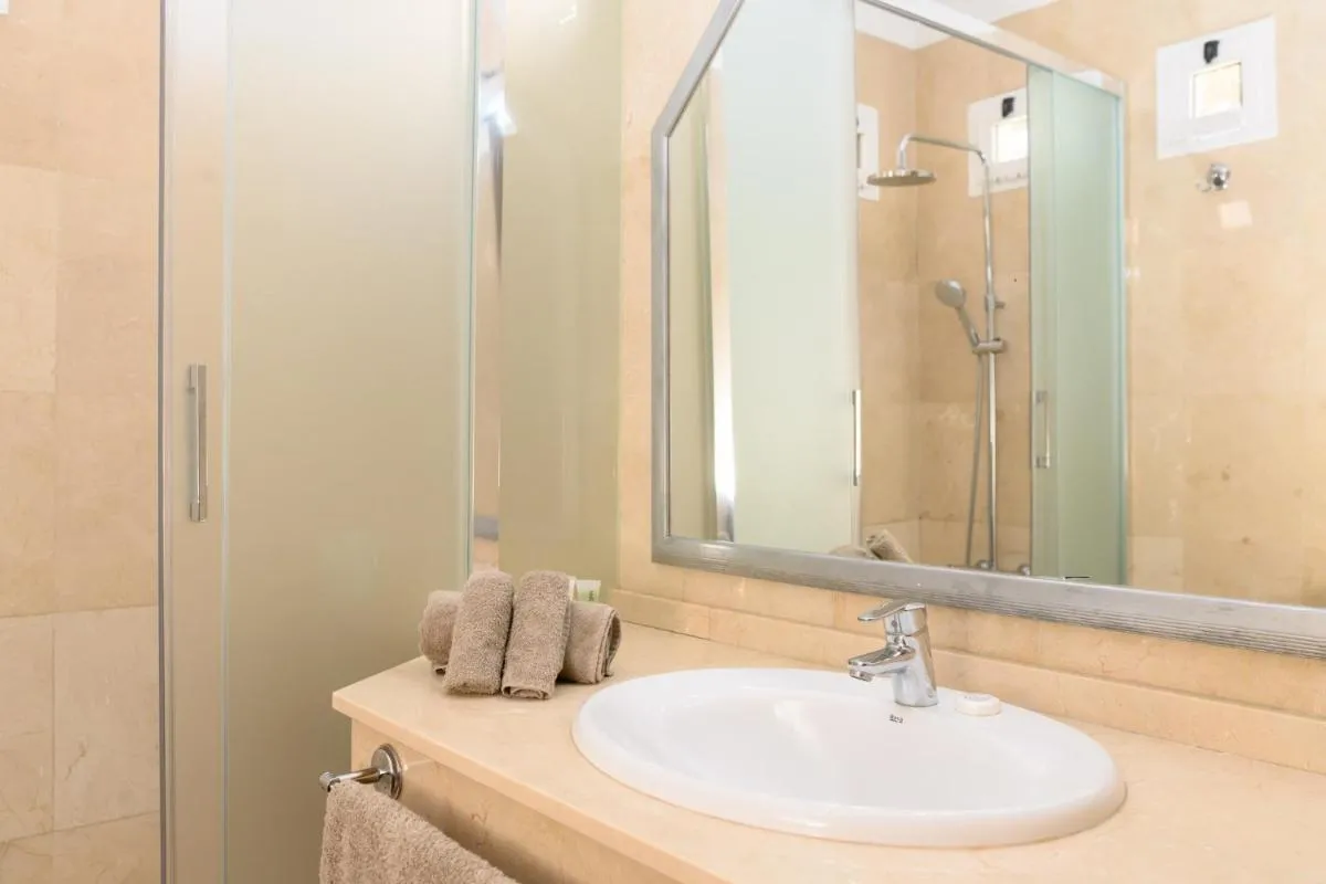 Image 2 of Casa Palmeras