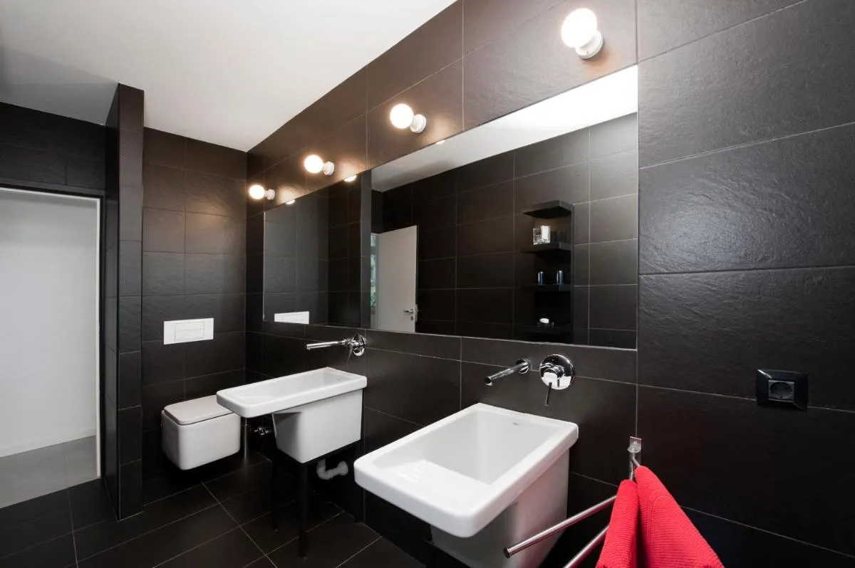 Image 2 of Casa pequena