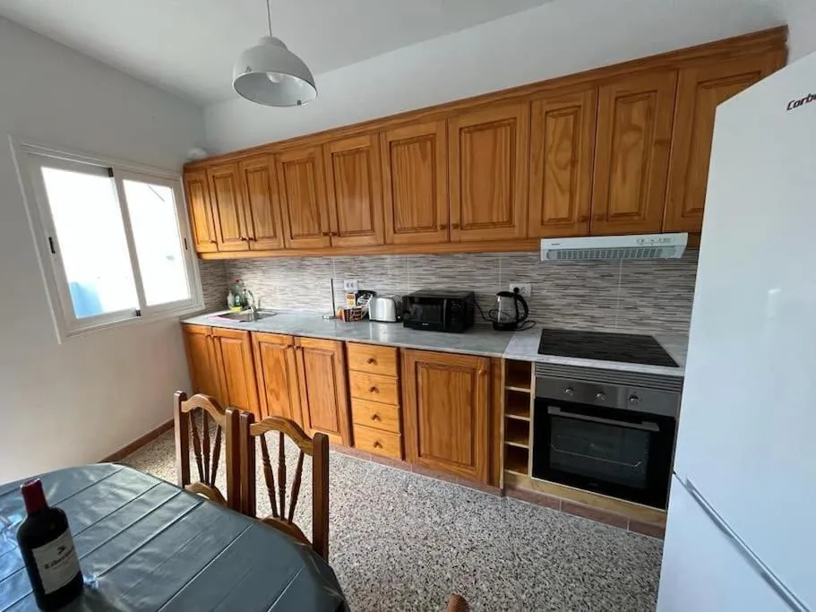 Image 2 of Casa unifamiliar. Gran terraza. Vistas. Tele working