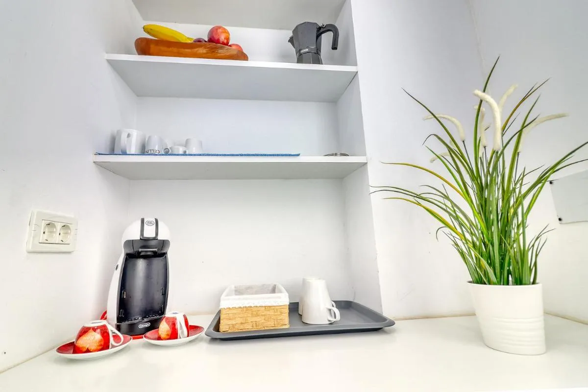 Image 2 of Central Modern Apartment with Private parking & Ocean view & Coffee corner