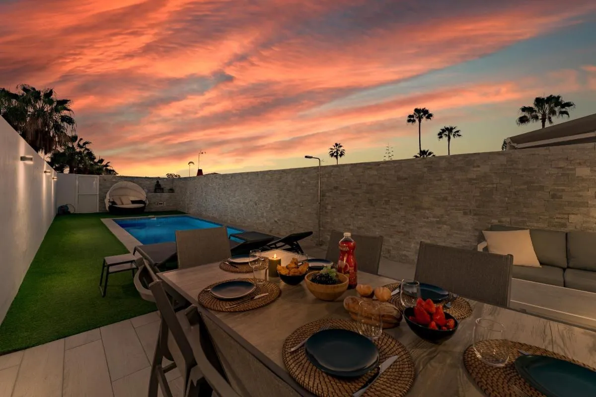 Image 4 of Chill Out House