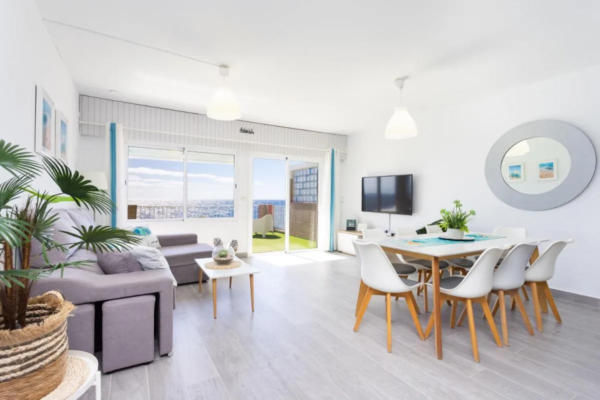 Image 5 of Coastal Dream with heated pool