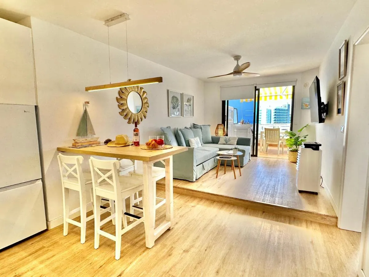 Image 2 of Costa Canaria