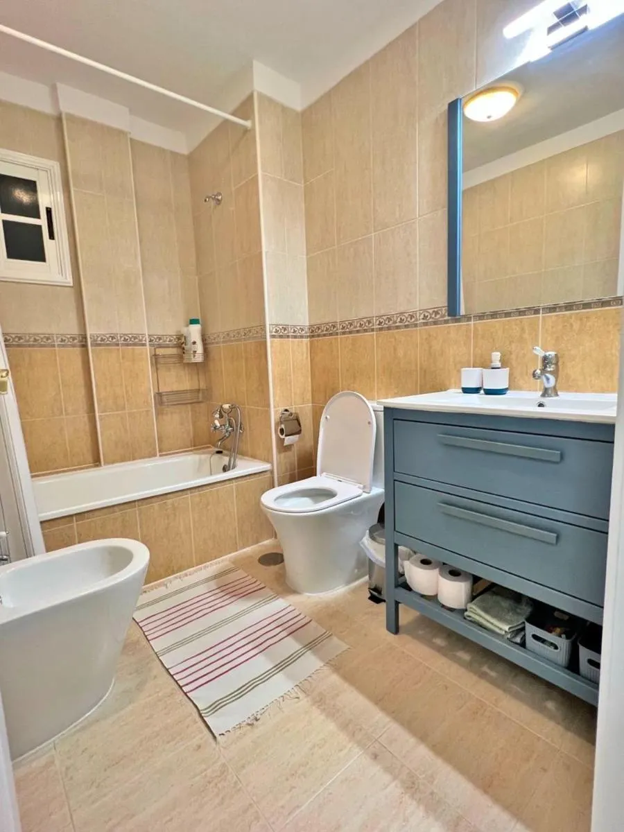 Image 4 of Cozy 2bd apart in Los Cristianos, The Heights