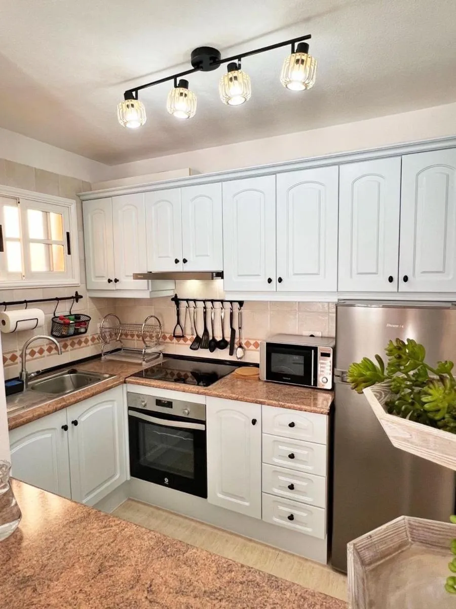 Image 5 of Cozy 2bd apart in Los Cristianos, The Heights