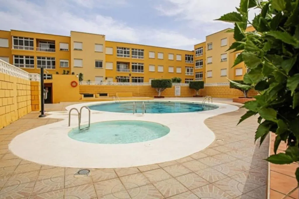 Image 3 of Cozy apartment near the sea with private parking