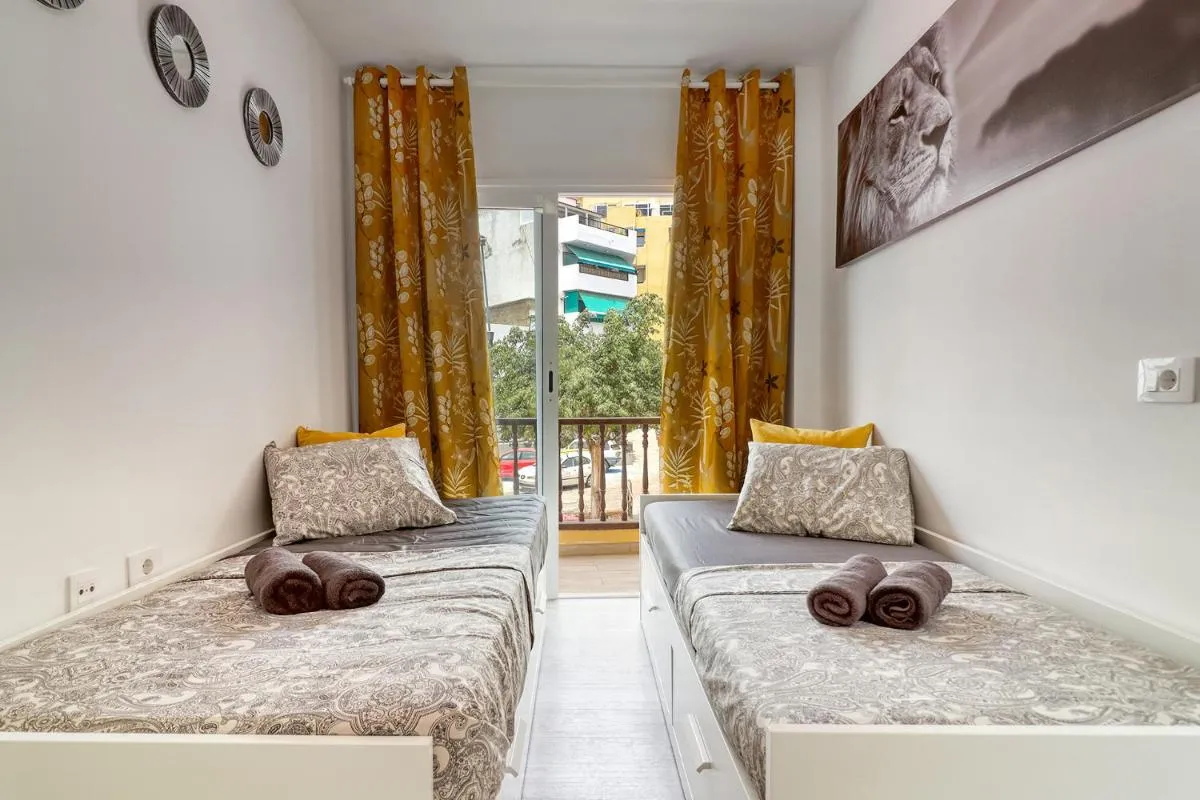 Image 4 of Cozy main square and beachfront 3-bedrooms apartment