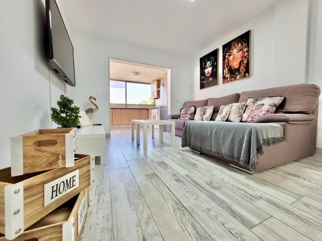 Image of CristianPlaya Attic