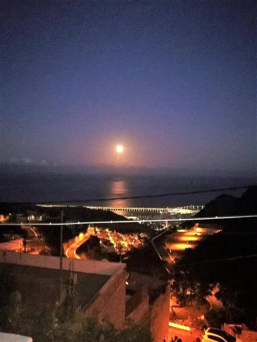 Image 3 of Cueva rural ” Old London ” with Jacuzzi and swimming pool