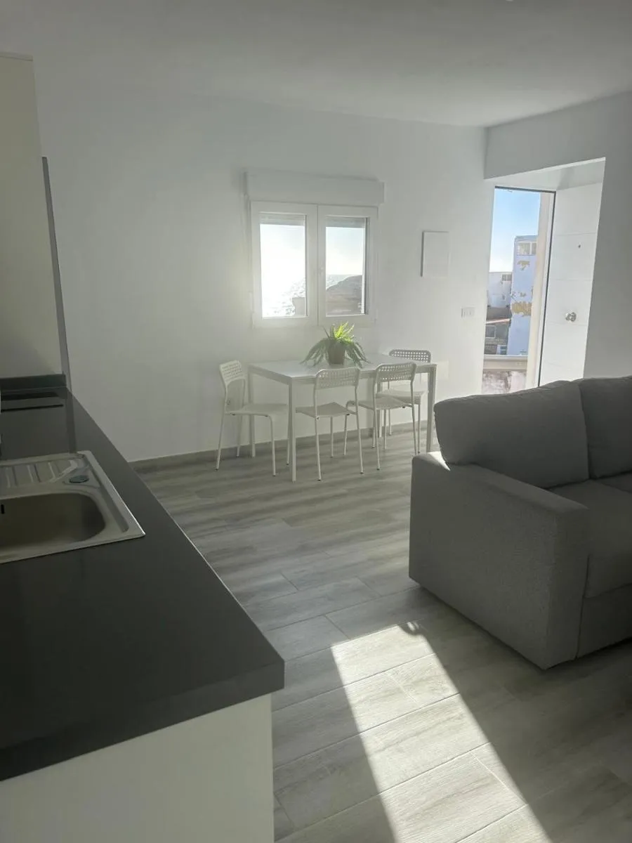 Image 3 of Curva de Las Arenas