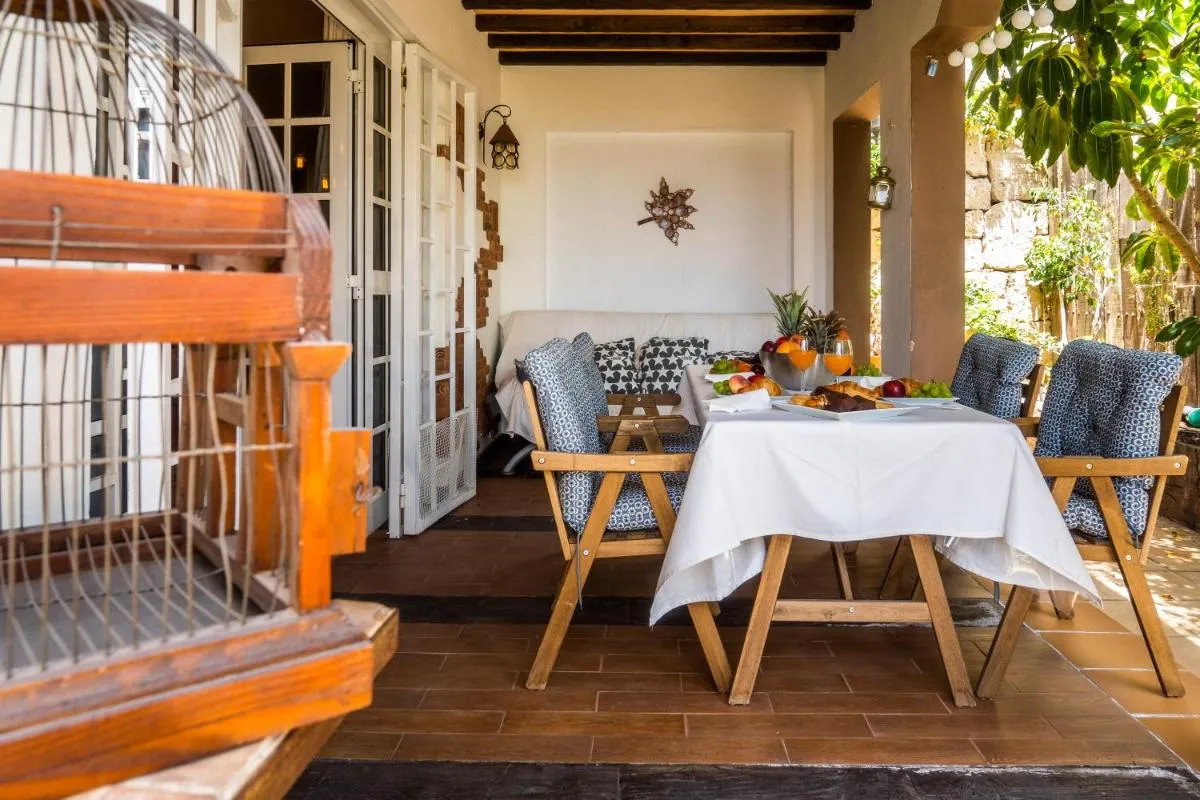 Image 4 of DELUXE VILLA BELLA VITA AIR CON & HEATED POOL, Tenerife South