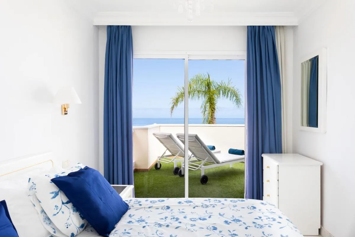 Image 1 of EDEN RENTALS Hermosas Vistas al Océano y Los Acantilados